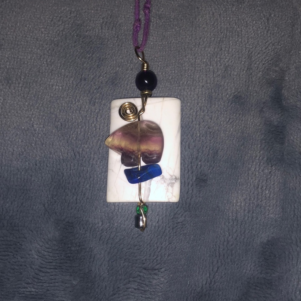 Purple pendant necklace